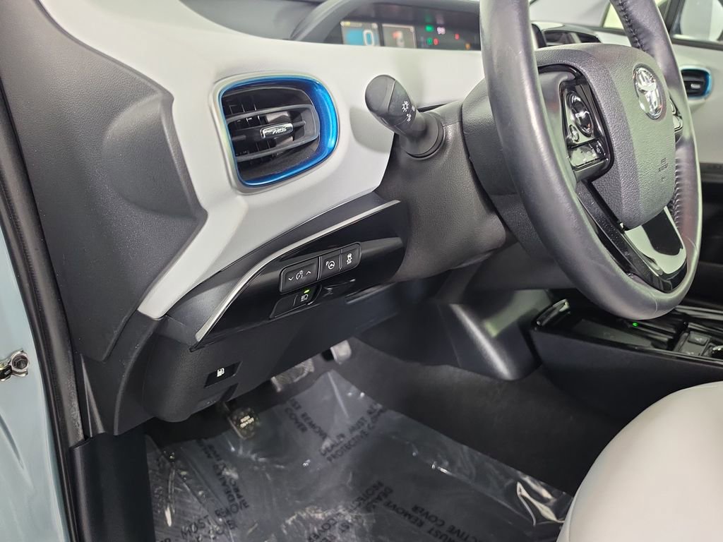 Used 2019 Toyota Prius XLE FWD image 11