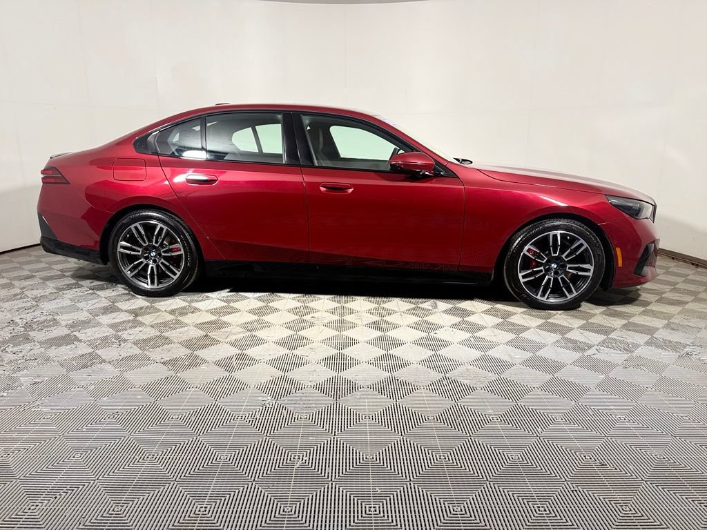 Used 2024 BMW 530i xDrive w/ M Sport Package AWD/4WD image 8