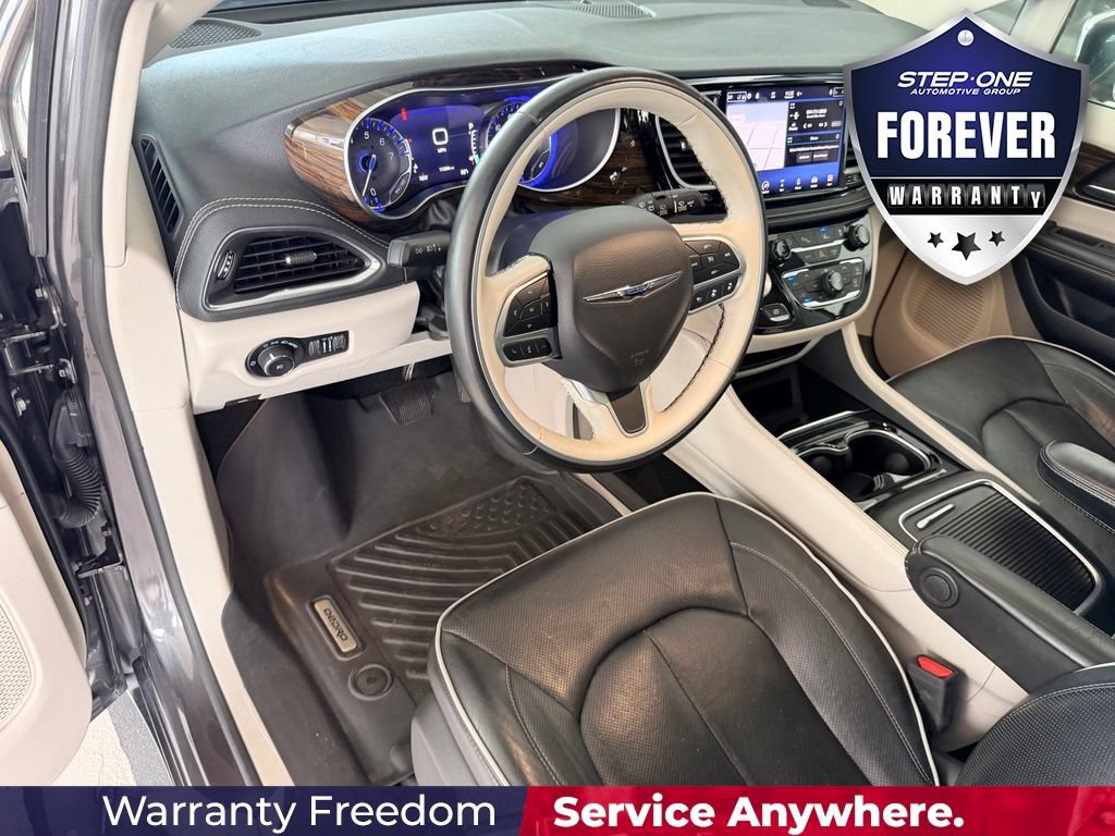Used 2021 Chrysler Pacifica Limited AWD/4WD image 13