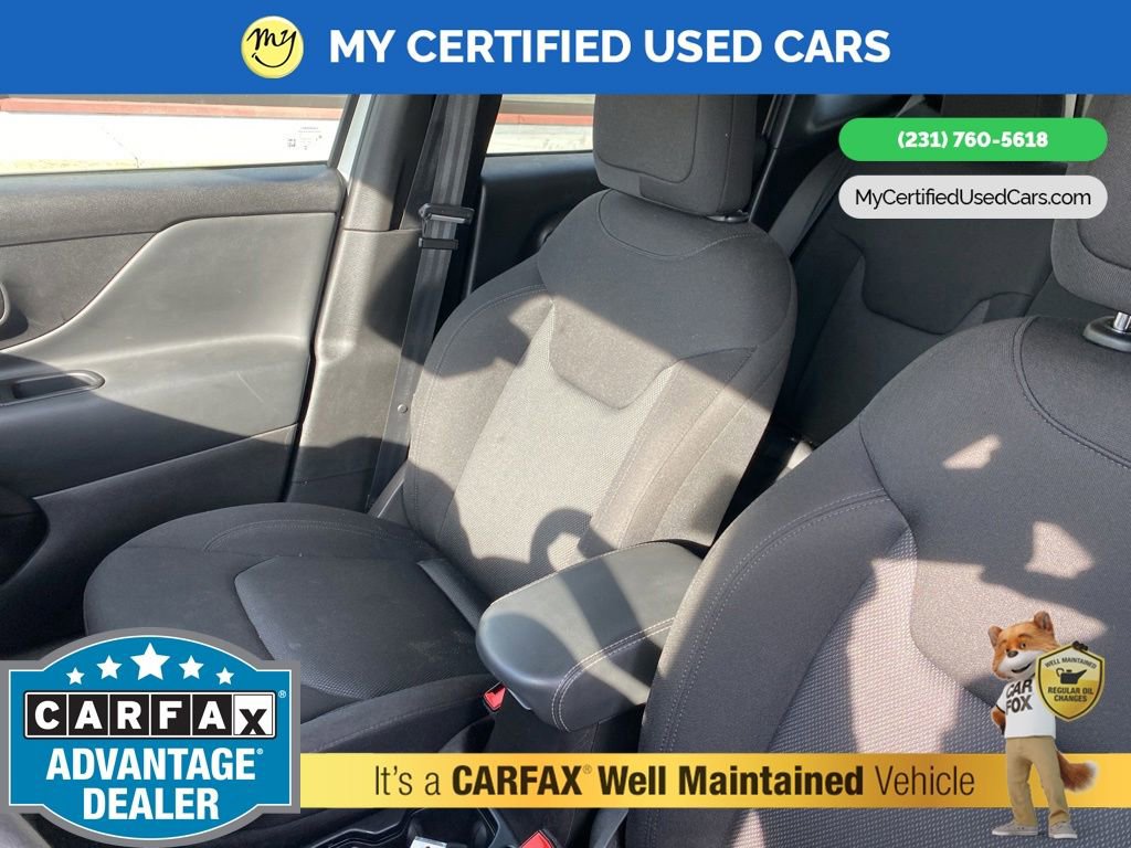 Used 2023 Jeep Renegade Latitude AWD/4WD image 15