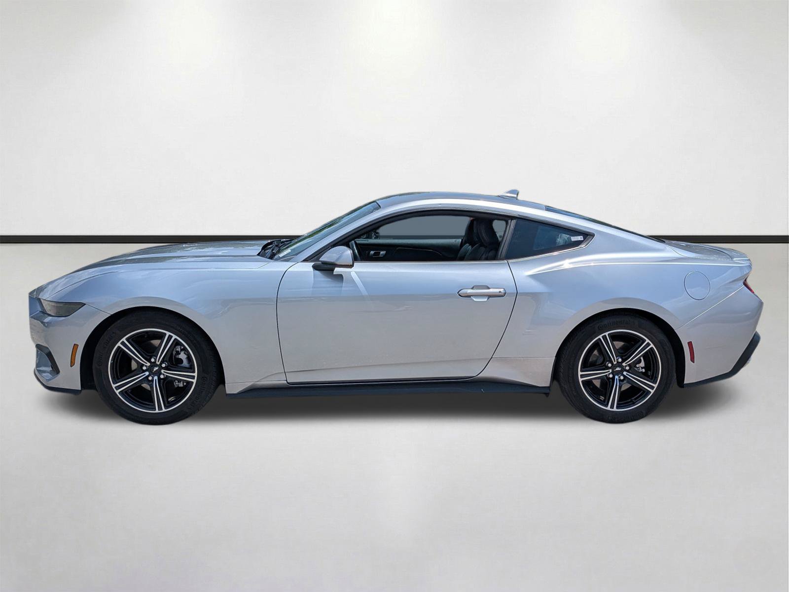 Used 2025 Ford Mustang Premium RWD image 7