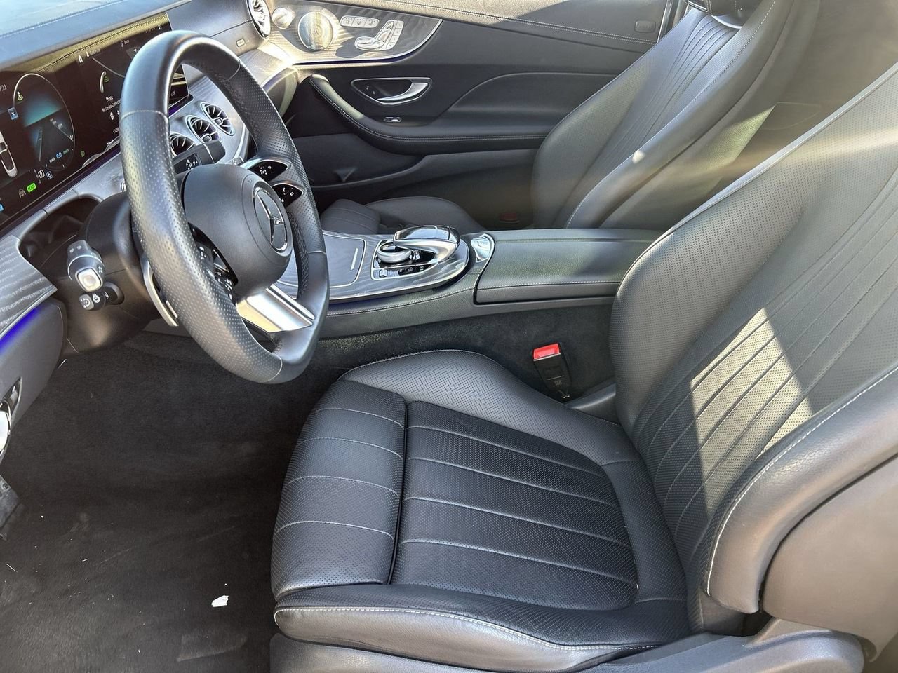 Used 2023 Mercedes-Benz E 450 4MATIC Cabriolet image 16
