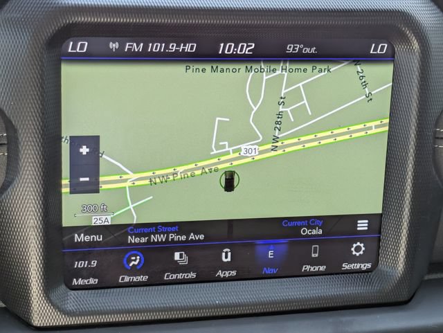 Used 2023 Jeep Wrangler Unlimited Sahara AWD/4WD image 21