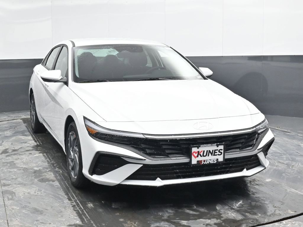 New 2026 Hyundai Elantra Blue image 4