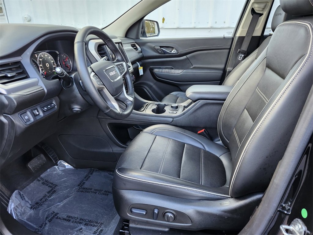 Used 2023 GMC Acadia Denali w/ Denali Ultimate Package image 16