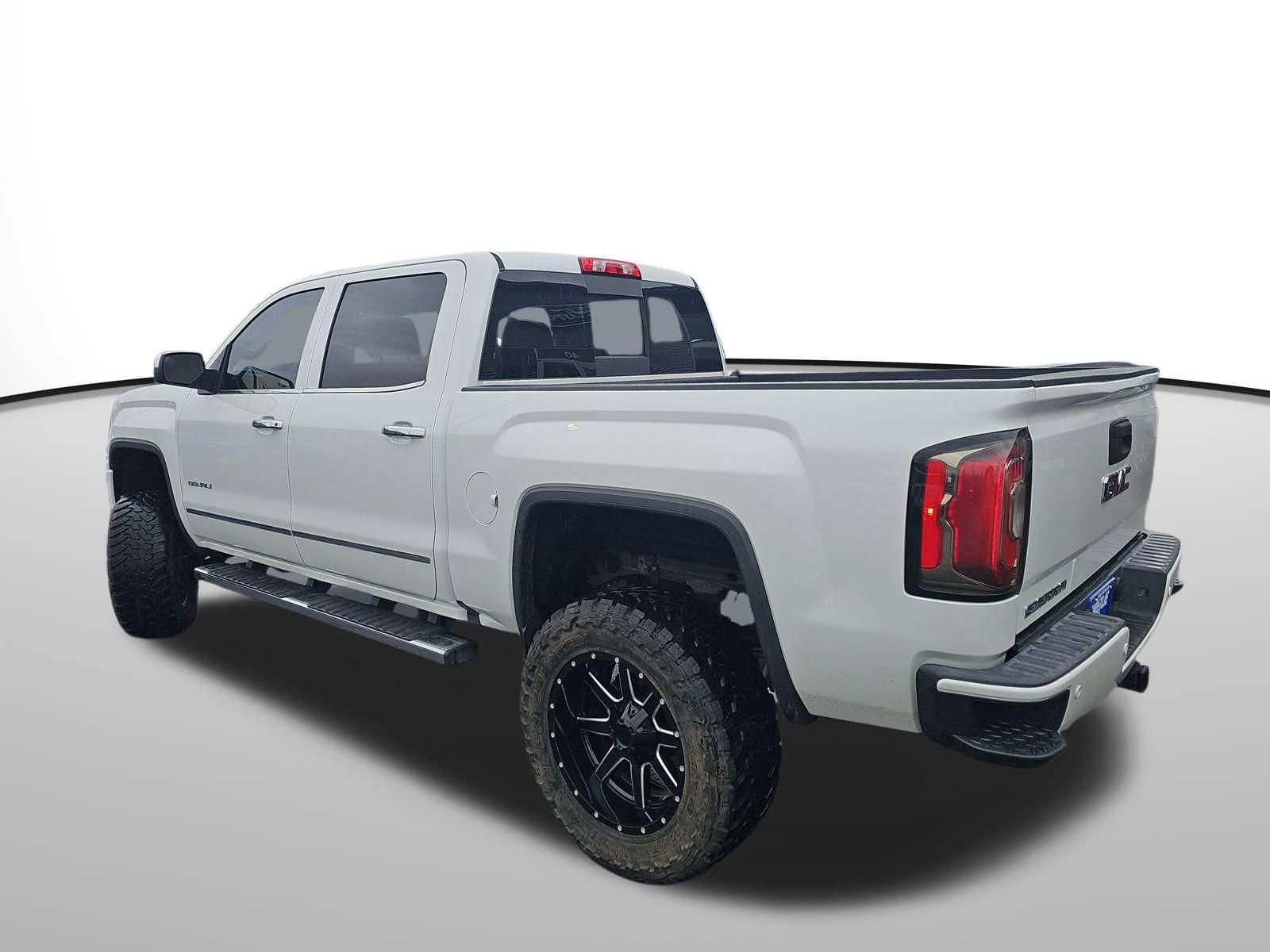Used 2018 GMC Sierra 1500 Denali image 3