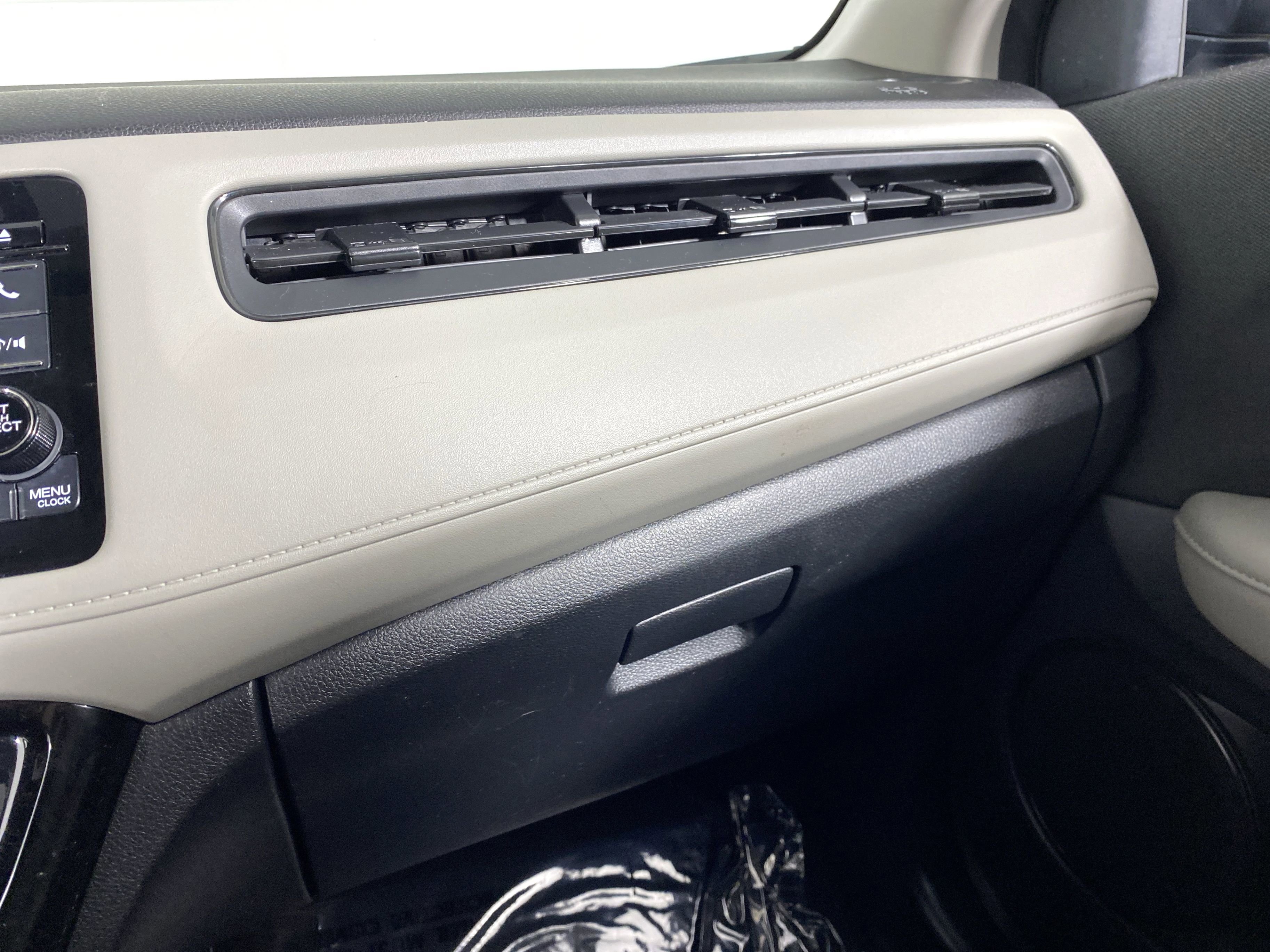 Used 2022 Honda HR-V LX image 29