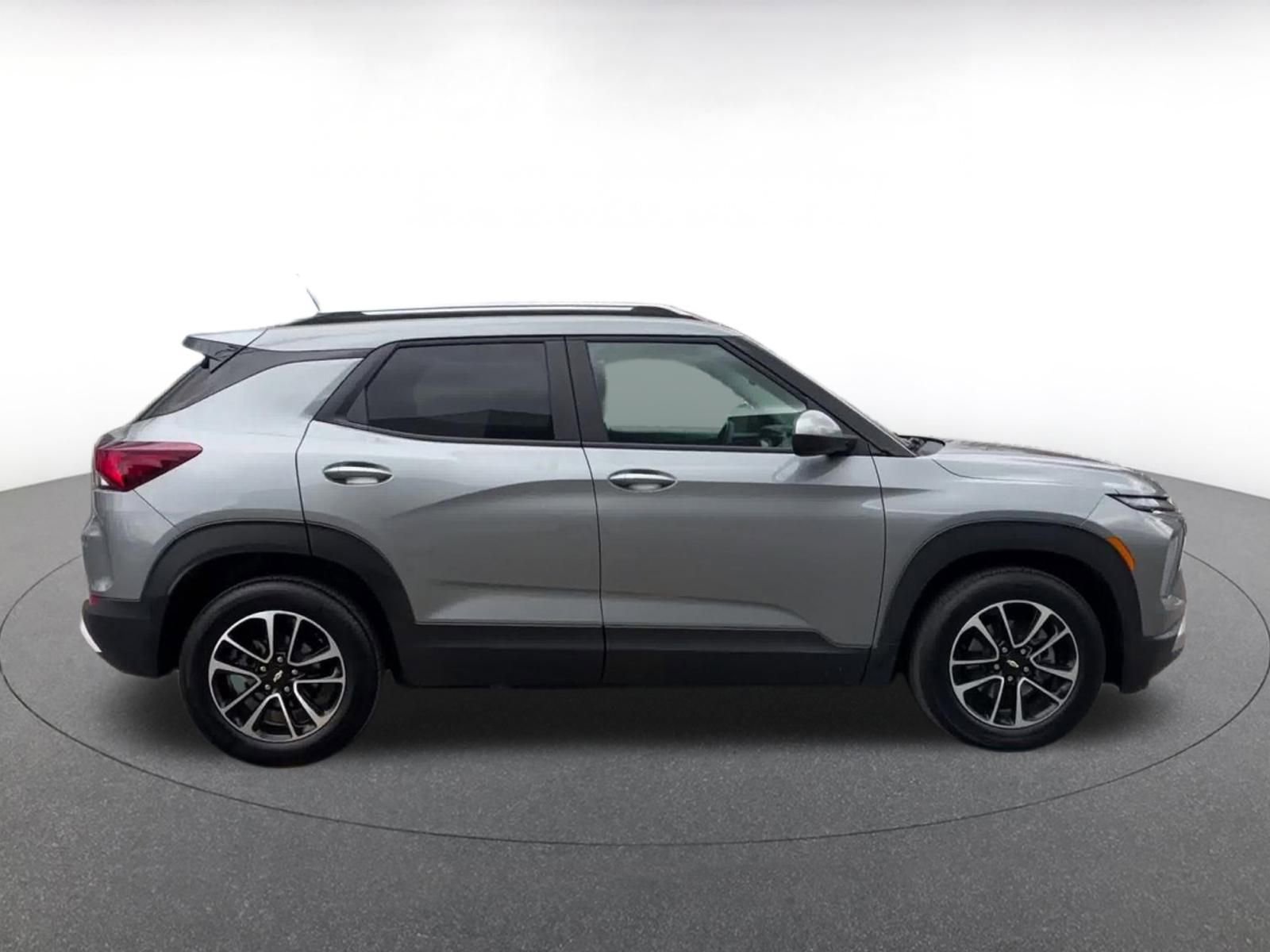 Used 2025 Chevrolet TrailBlazer LT image 16