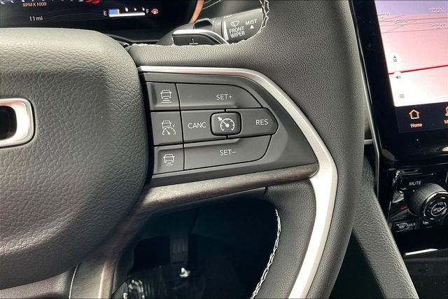 New 2024 Jeep Grand Cherokee Limited w/ Luxury Tech Group II image 18