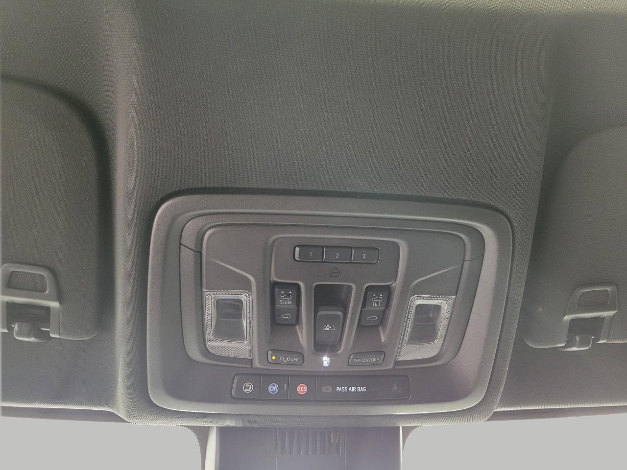 Used 2023 Chevrolet Silverado 1500 ZR2 image 19