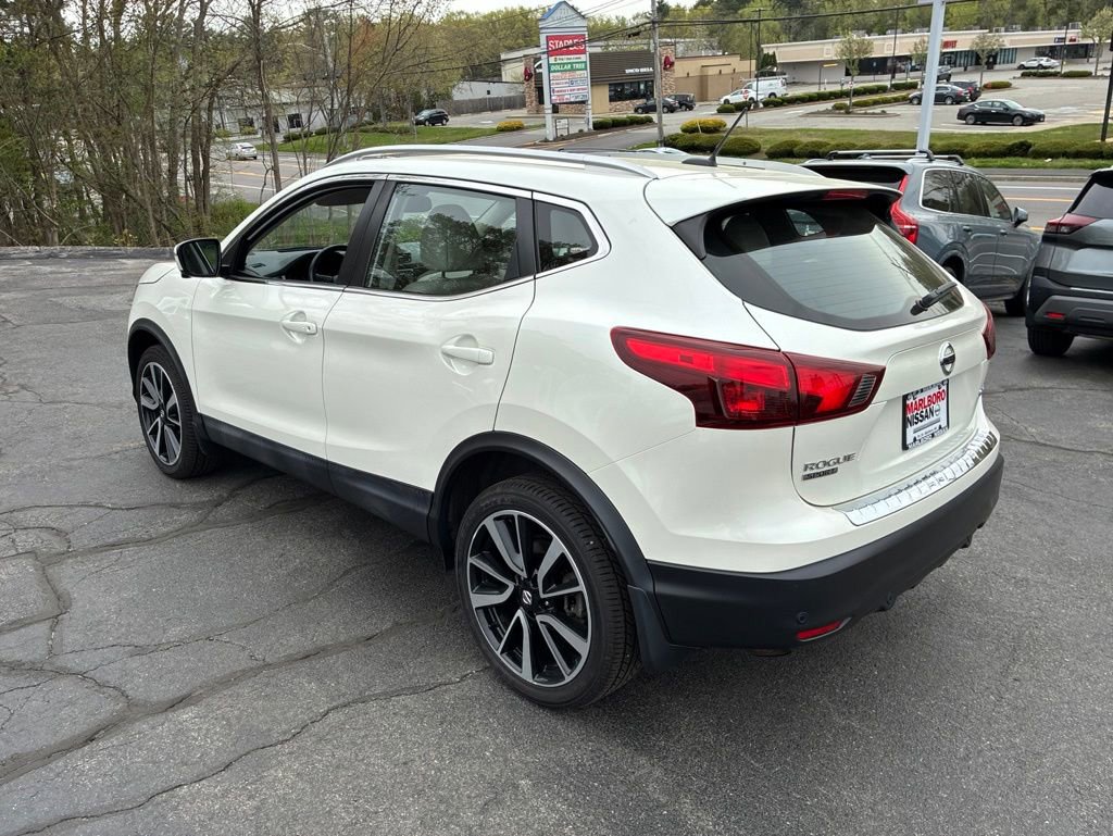 Certified 2019 Nissan Rogue Sport SL w/ Premium Package AWD/4WD image 5