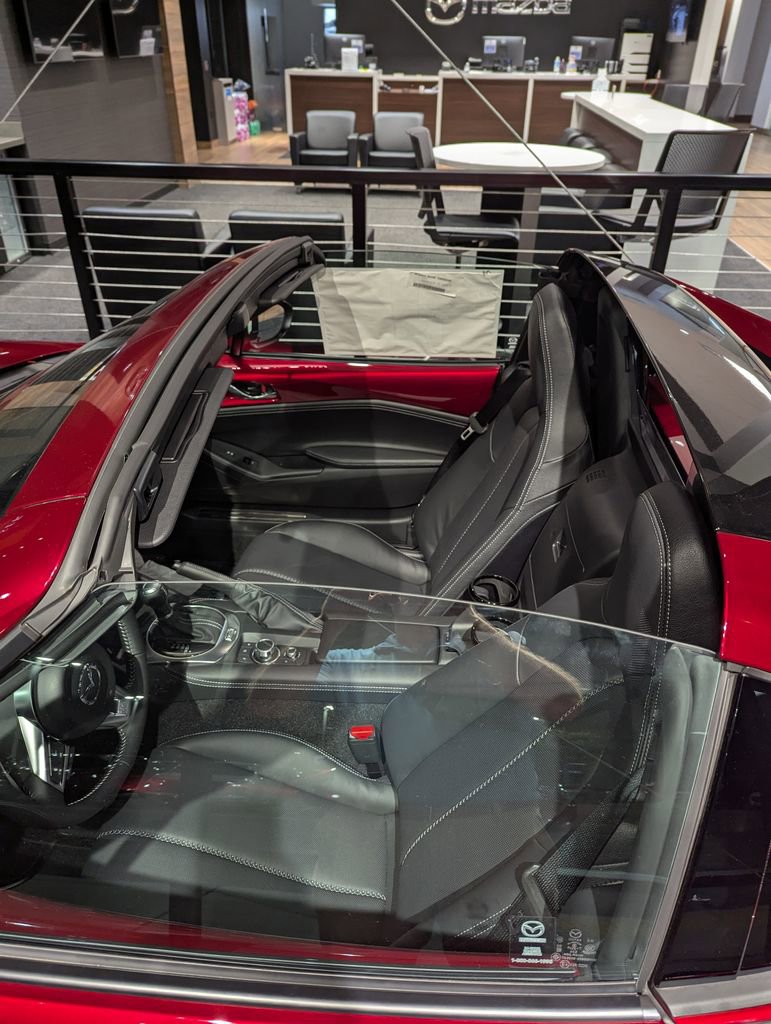 New 2025 MAZDA MX-5 Miata RF Grand Touring image 11