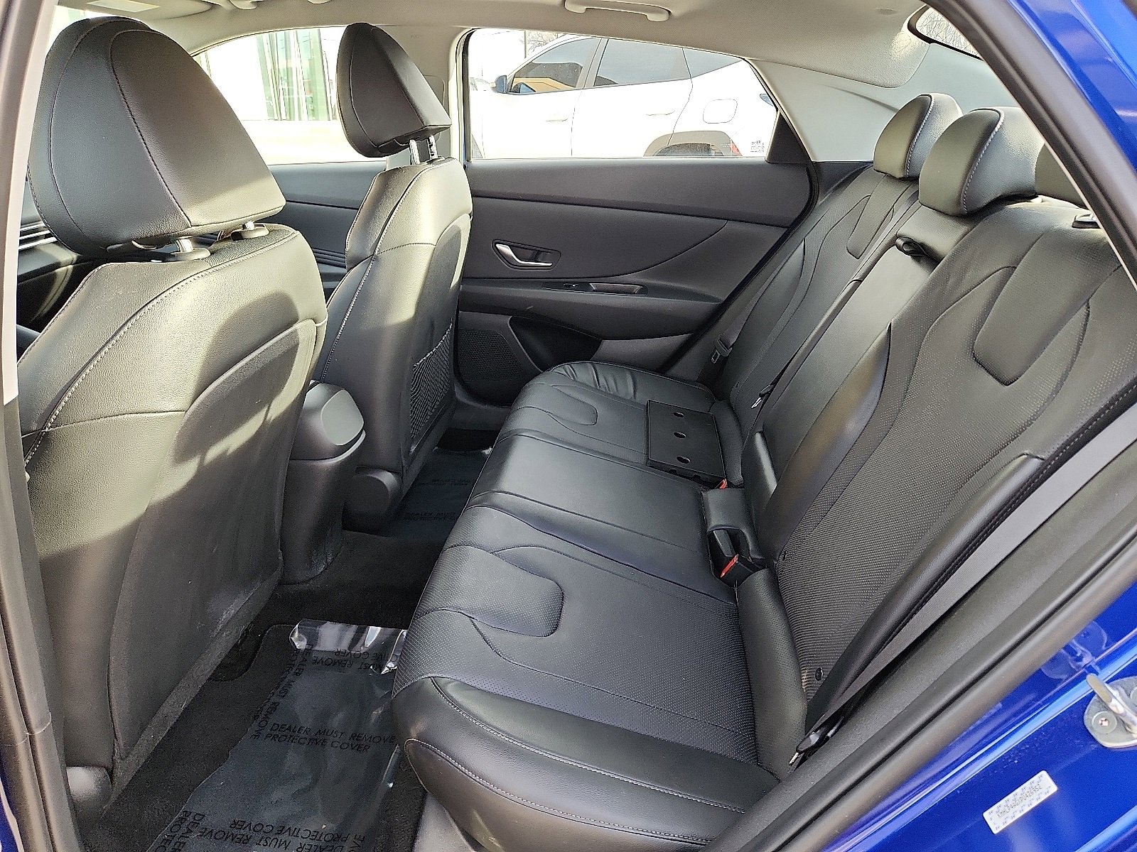 Used 2023 Hyundai Elantra Limited image 9