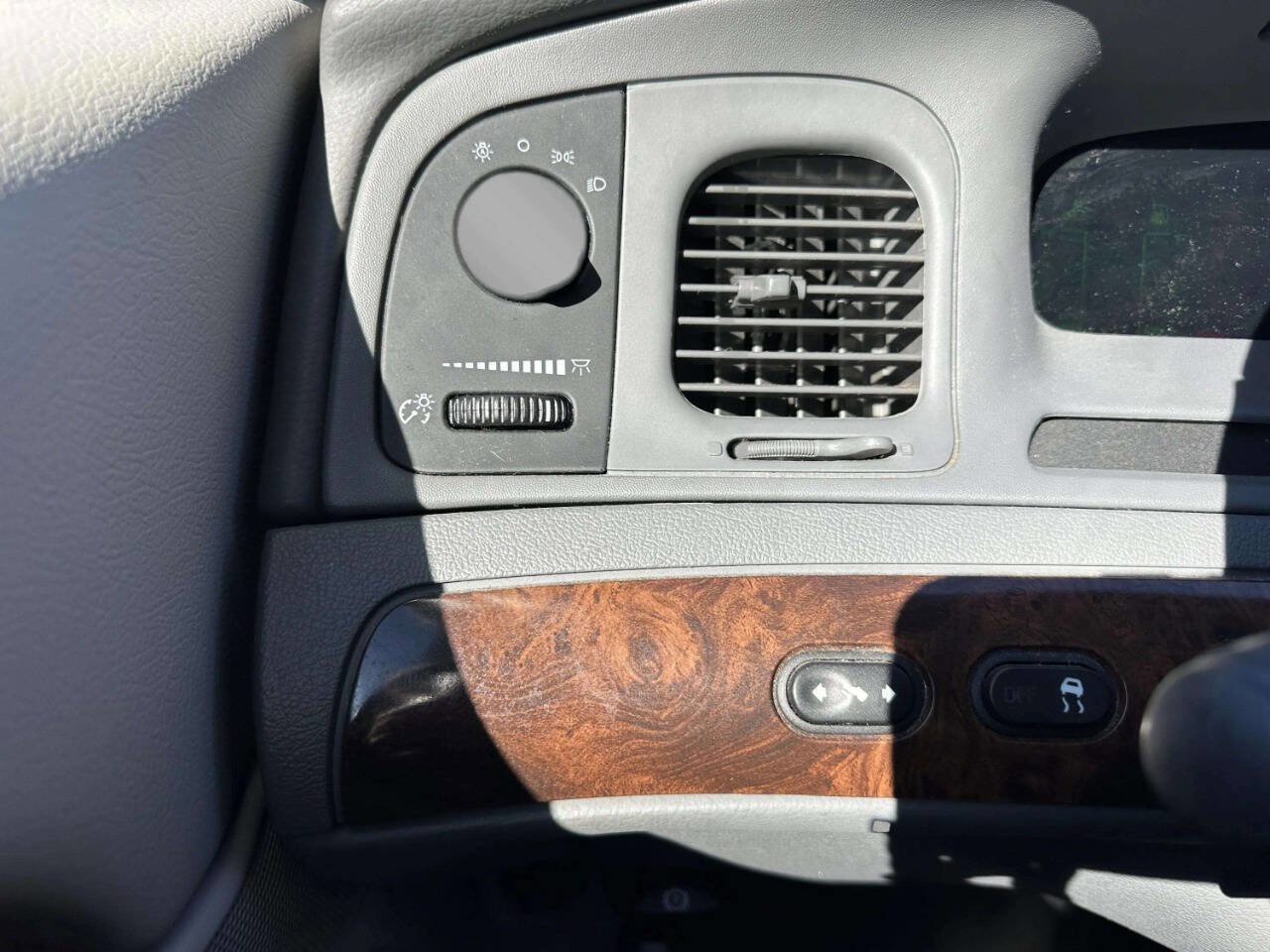 Used 2005 Mercury Grand Marquis LS image 33