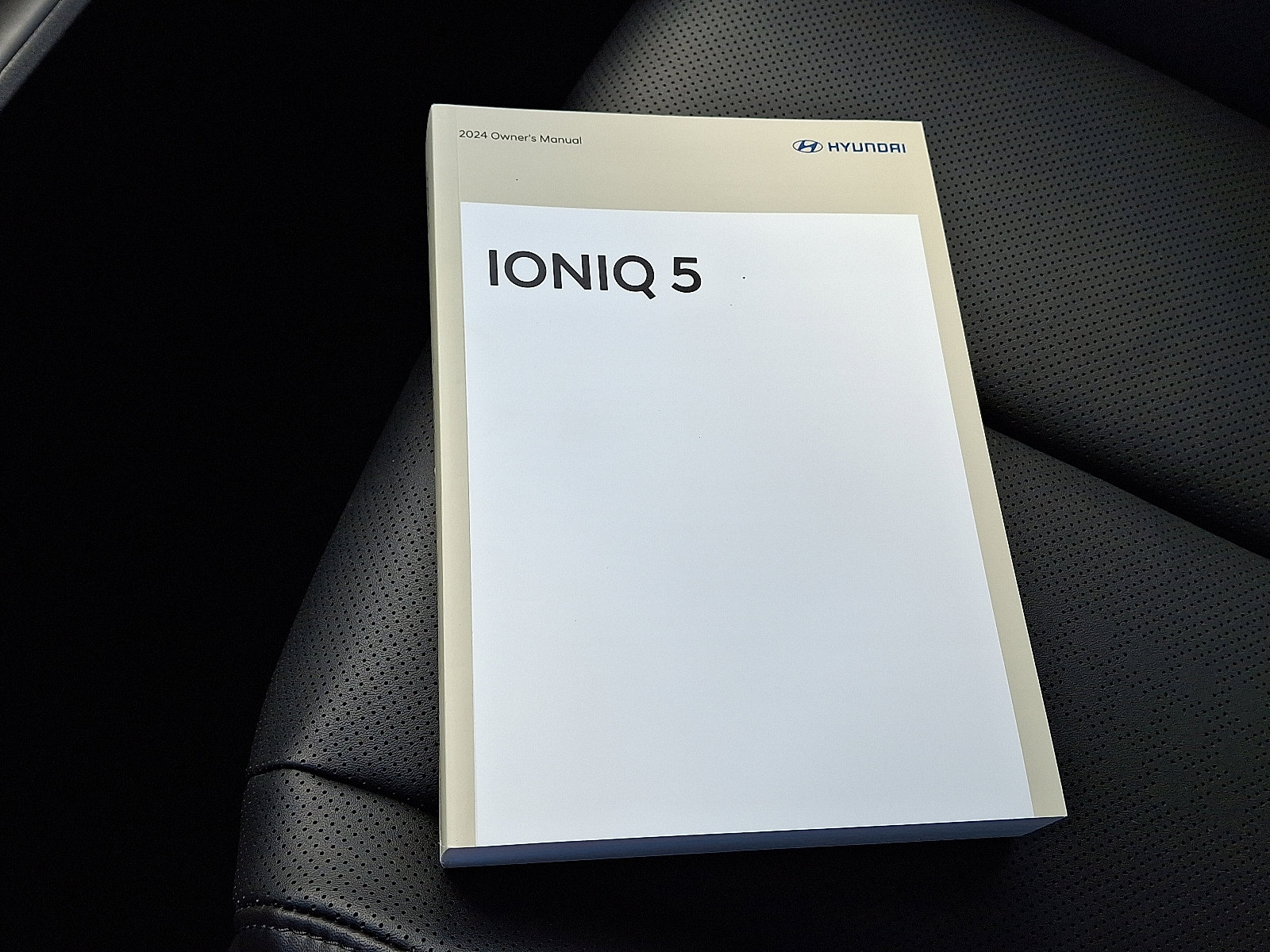 Used 2024 Hyundai Ioniq 5 Limited image 25