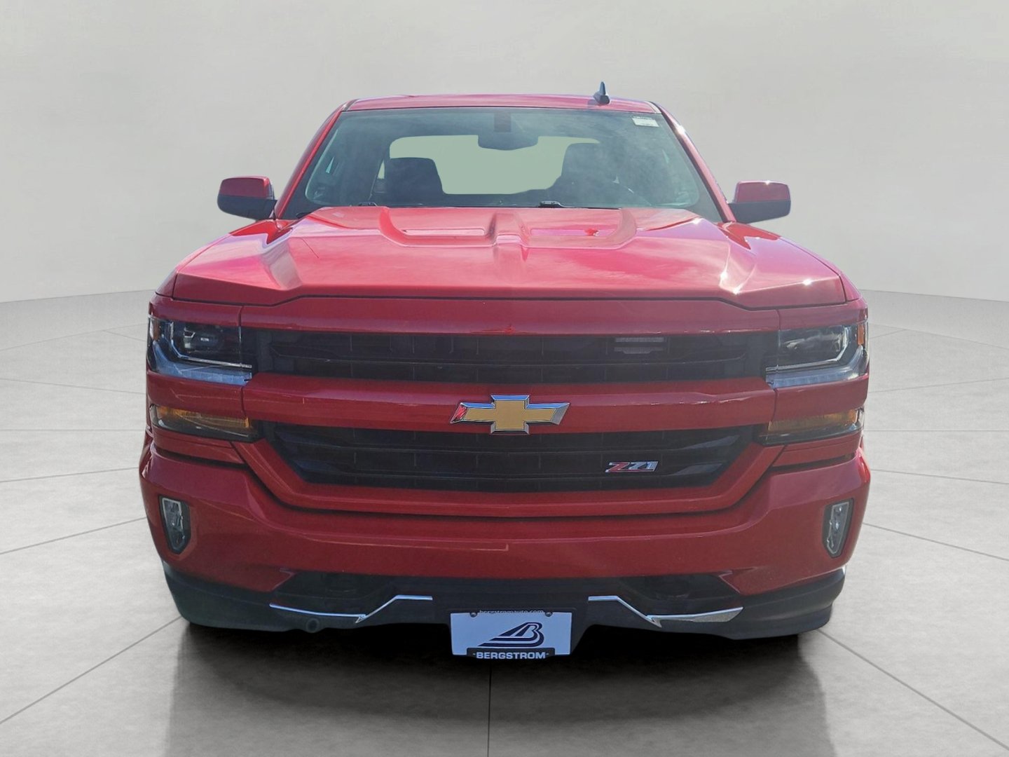 Used 2018 Chevrolet Silverado 1500 LT w/ All Star Edition AWD/4WD image 3