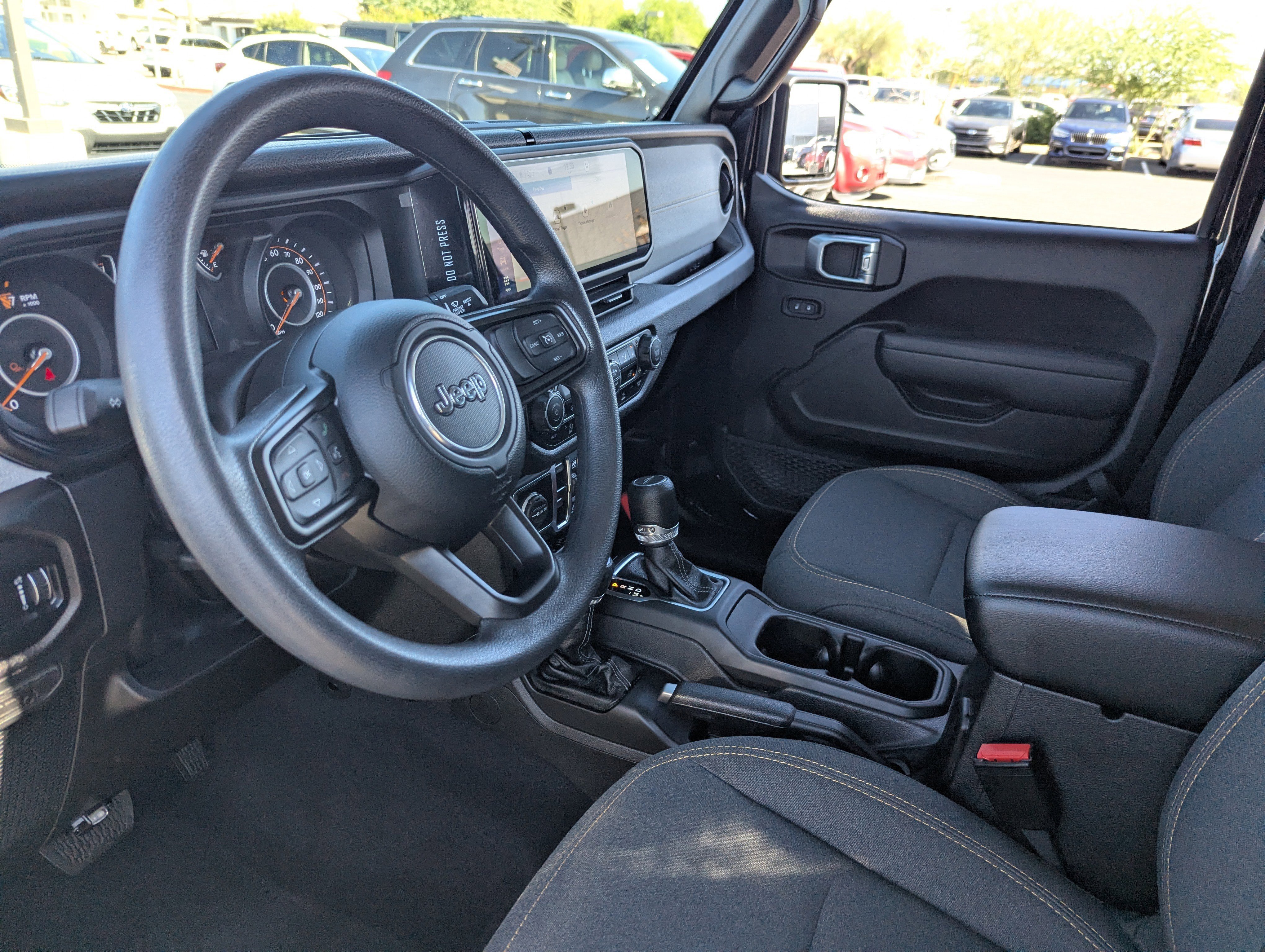 Used 2025 Jeep Gladiator Sport image 17