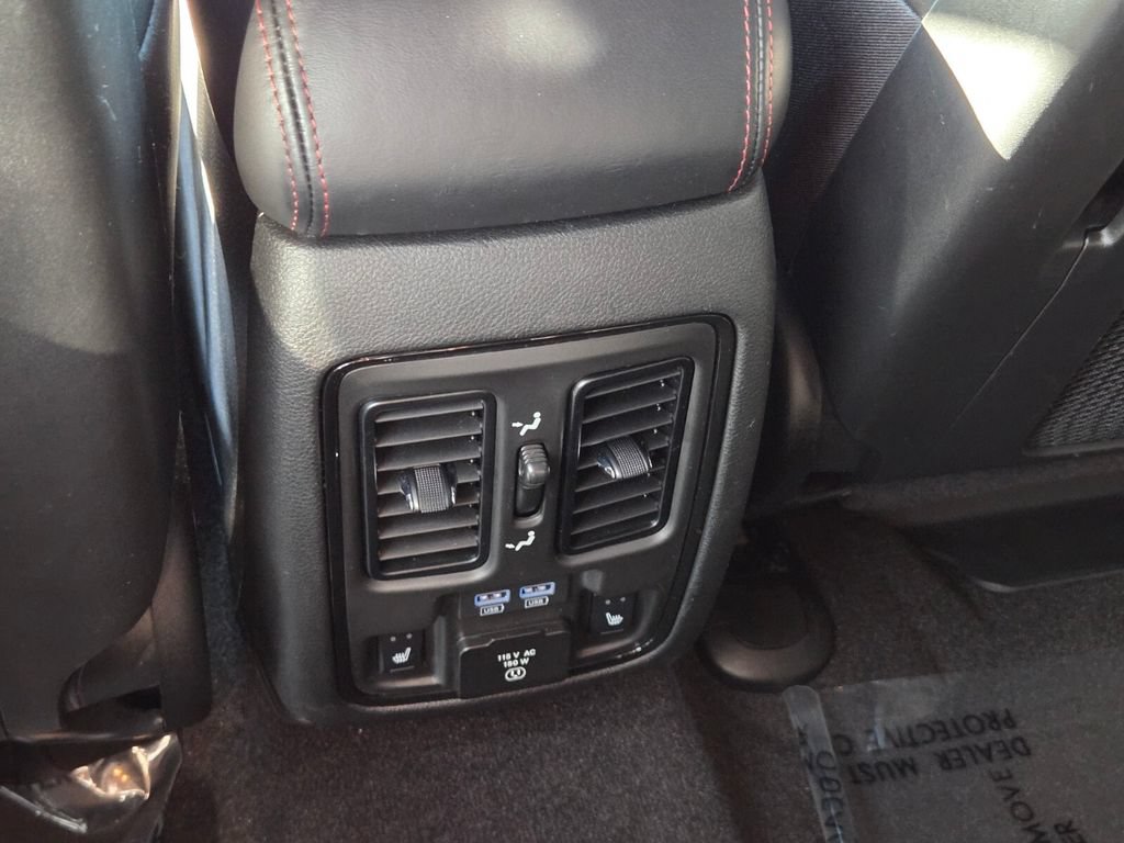 Used 2021 Dodge Durango R/T w/ Technology Group AWD/4WD image 17