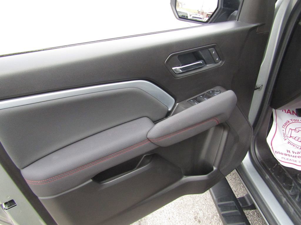 Used 2024 Chevrolet Colorado Z71 w/ Z71 Convenience Package 2 image 23