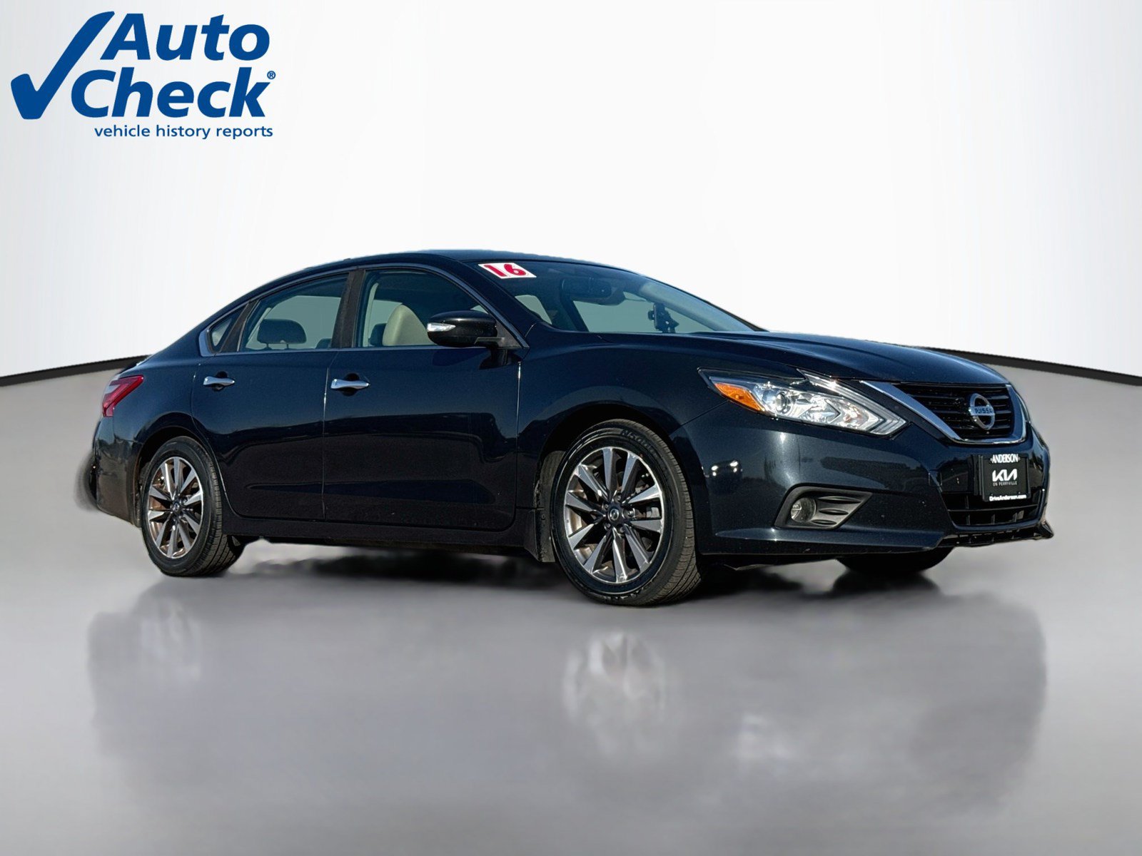 Used 2016 Nissan Altima 2.5 SL w/ 2.5 Technology Package