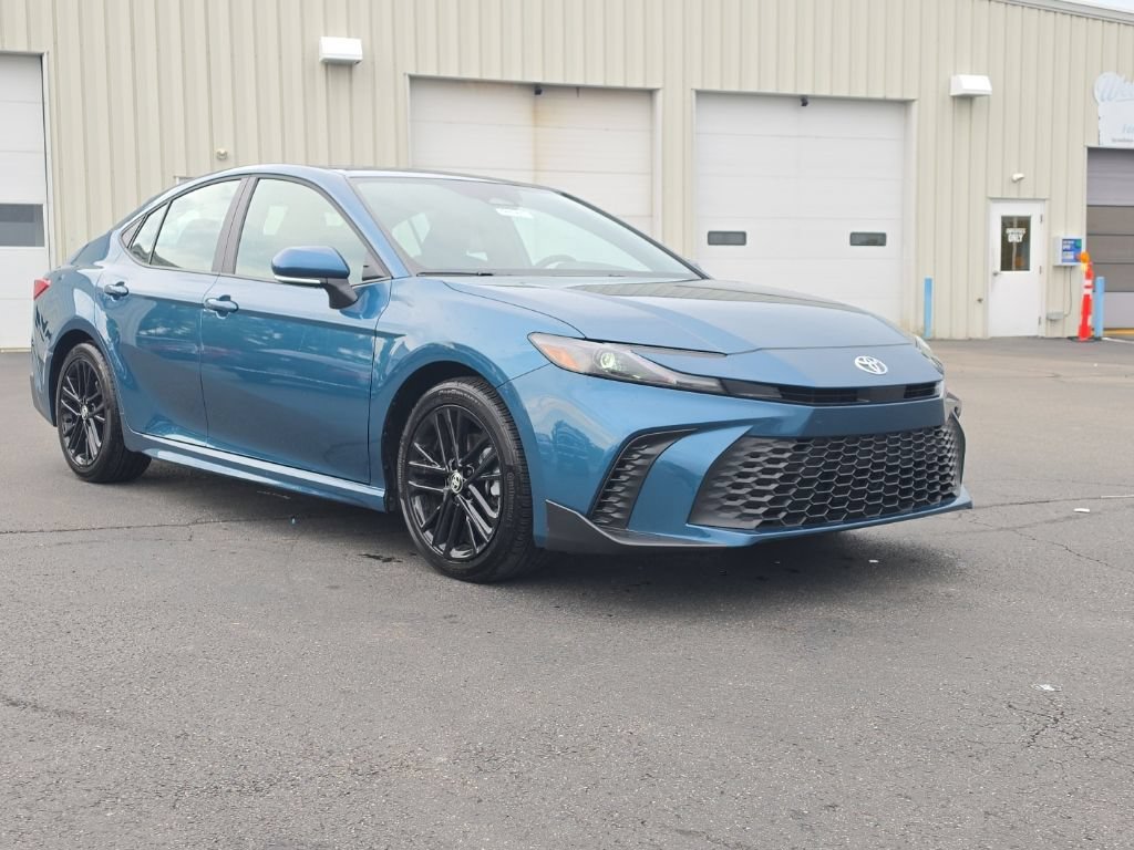 Used 2026 Toyota Camry SE w/ Convenience Package
