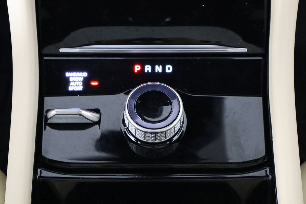 Used 2023 Jeep Grand Cherokee L Limited w/ Luxury Tech Group II AWD/4WD image 29