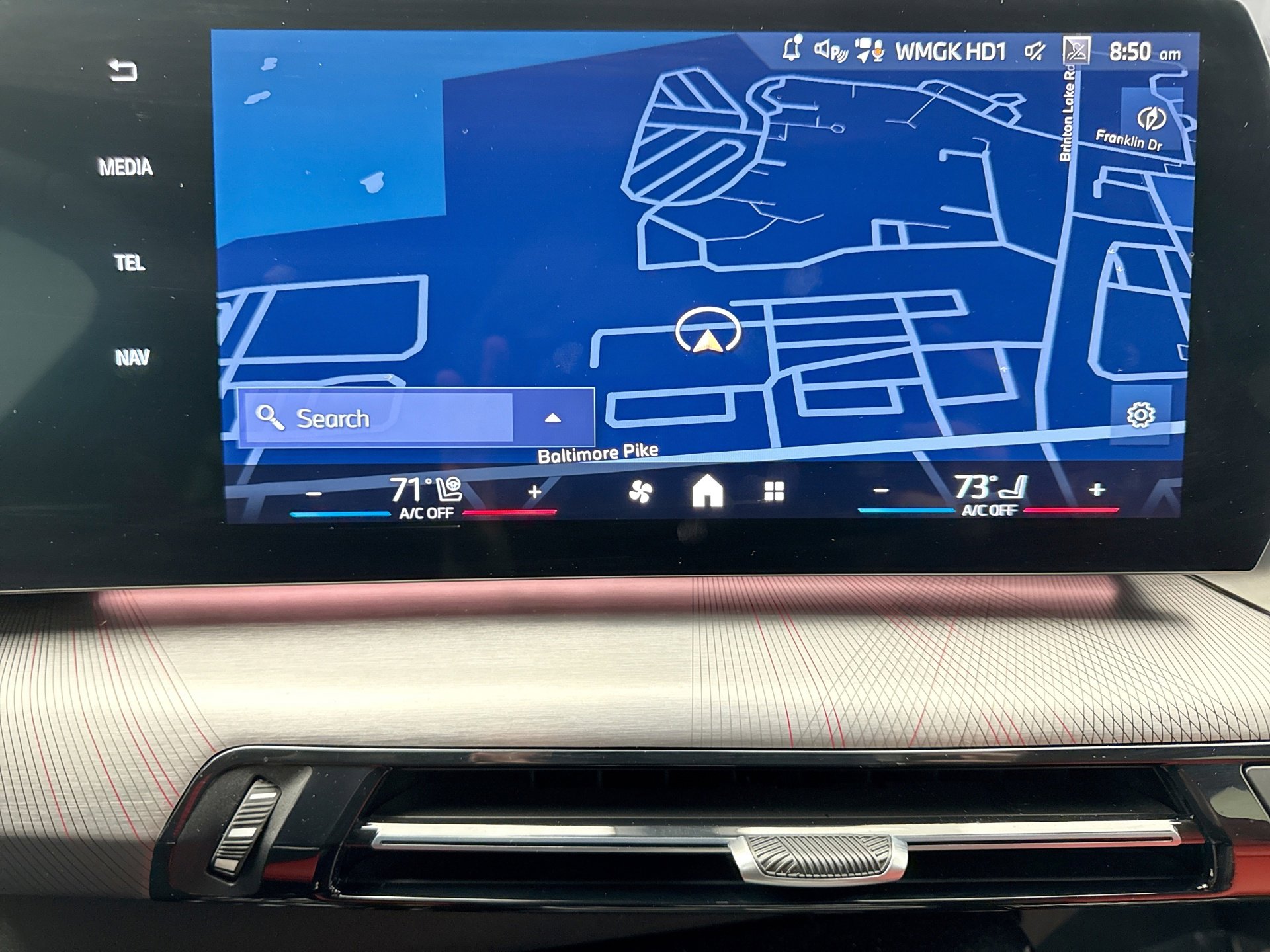 Used 2025 BMW X2 M35i w/ Premium Package image 15