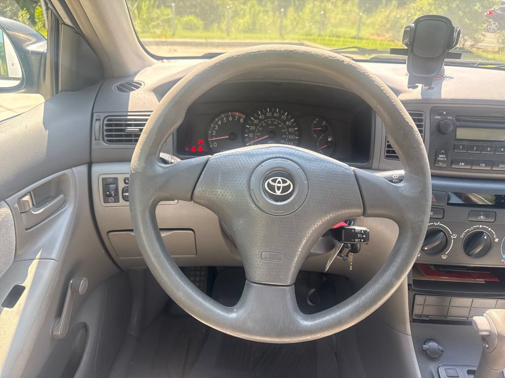 Used 2005 Toyota Corolla FWD image 19