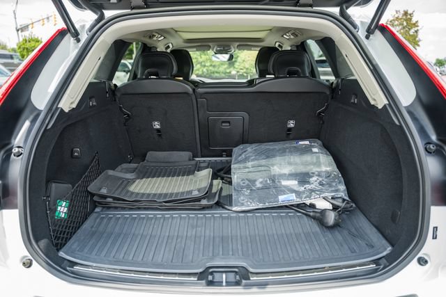 Certified 2023 Volvo XC60 T8 Plus w/ Climate Package AWD/4WD image 10