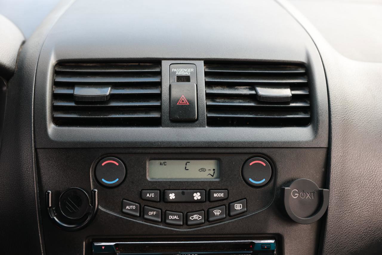 Used 2004 Honda Accord LX image 31