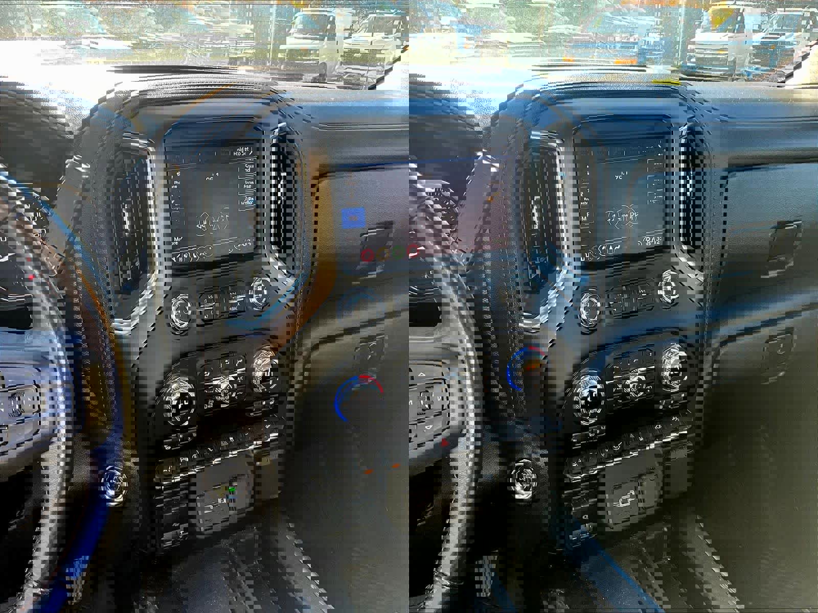 Used 2020 GMC Sierra 1500 AT4 w/ AT4 Premium Package image 17