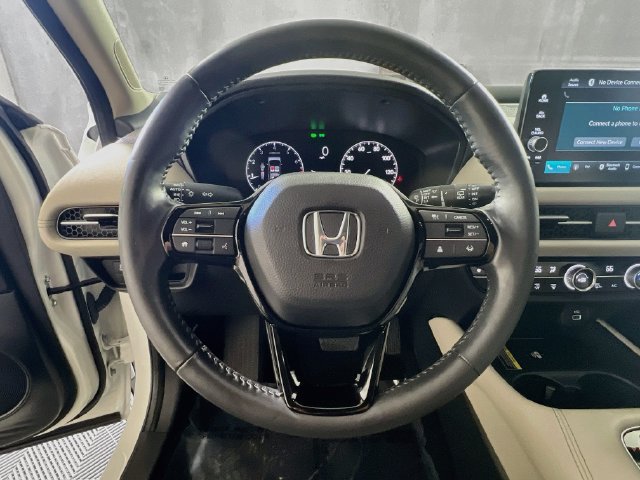 Used 2025 Honda HR-V EX-L image 16