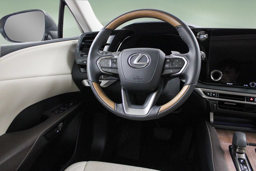 Used 2025 Lexus RX 350 Premium Plus w/ Convenience Package AWD/4WD image 18