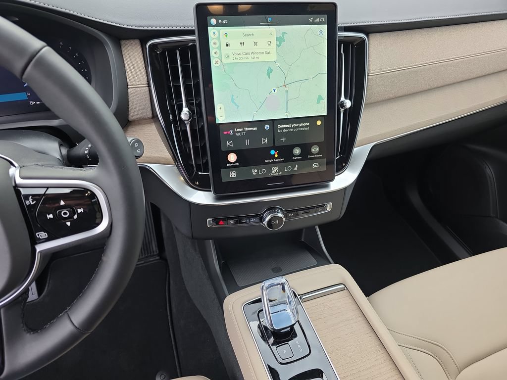 Used 2026 Volvo XC90 B6 Plus w/ Protection Package Premier AWD/4WD image 18