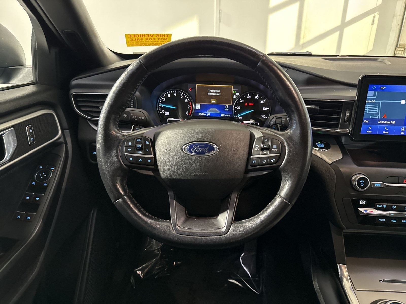 Used 2020 Ford Explorer XLT w/ Equipment Group 202A AWD/4WD image 17