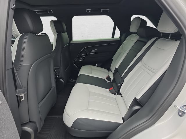 Used 2023 Land Rover Range Rover Sport SE Dynamic AWD/4WD image 15