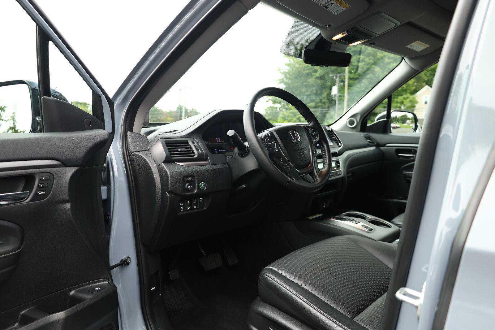 Used 2023 Honda Ridgeline RTL-E image 12