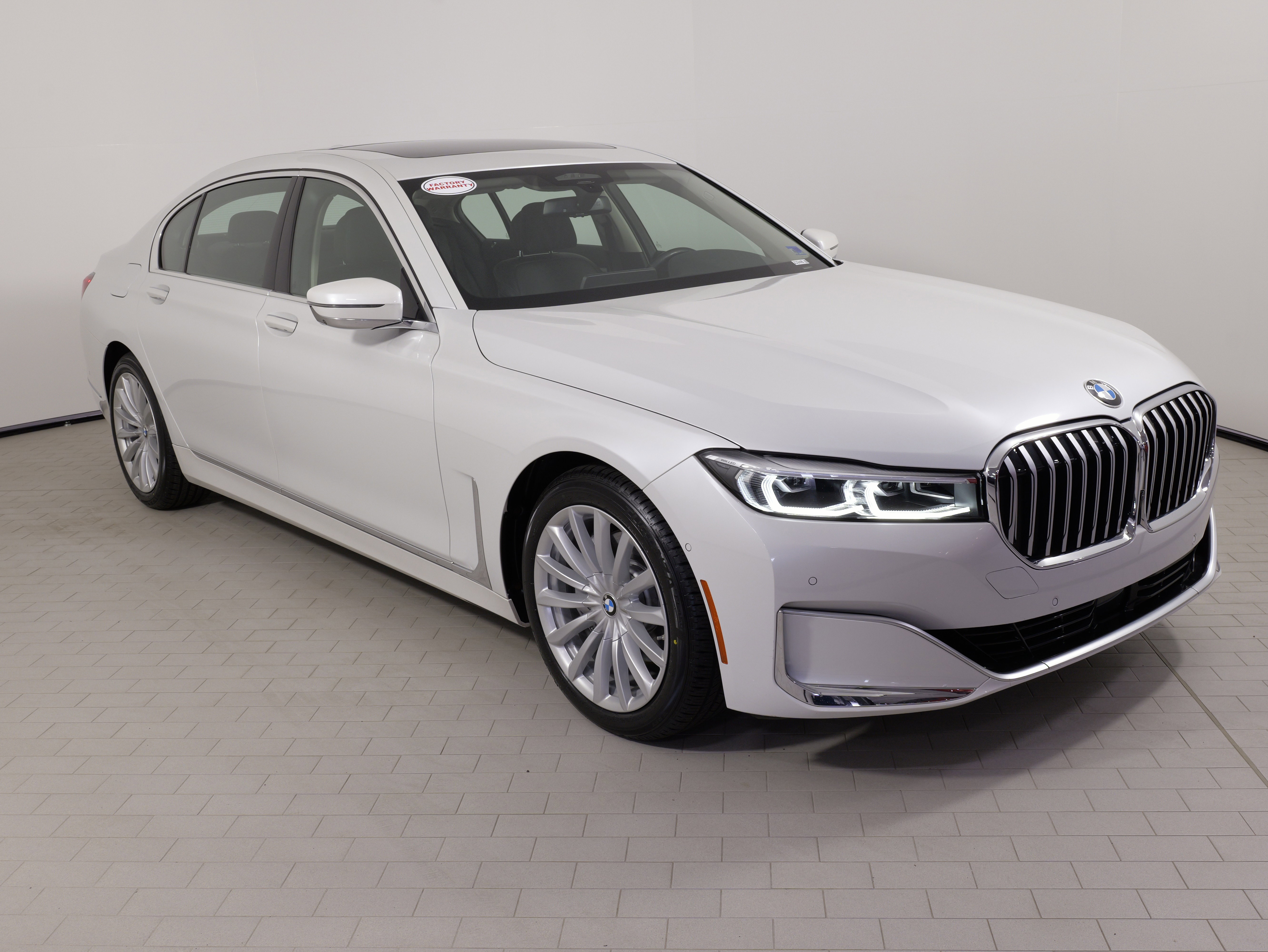 Used 2022 BMW 740i xDrive image 6