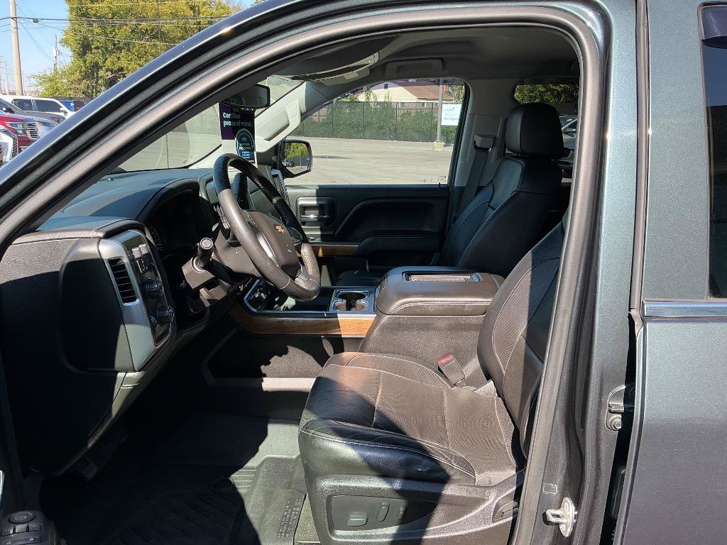 Used 2017 Chevrolet Silverado 1500 LTZ w/ High Desert Package AWD/4WD image 15