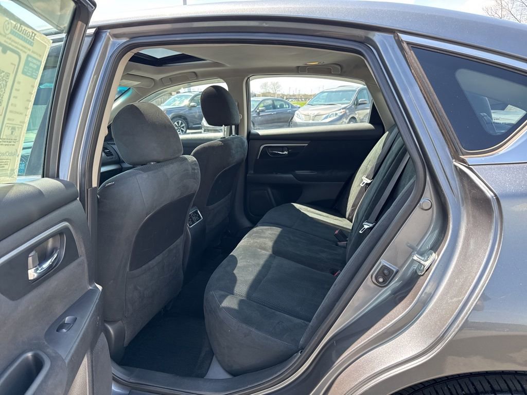 Used 2015 Nissan Altima 2.5 SV w/ Convenience Package FWD image 32