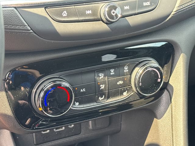 Used 2022 Buick Encore GX Preferred w/ Cold Weather Comfort Package FWD image 23