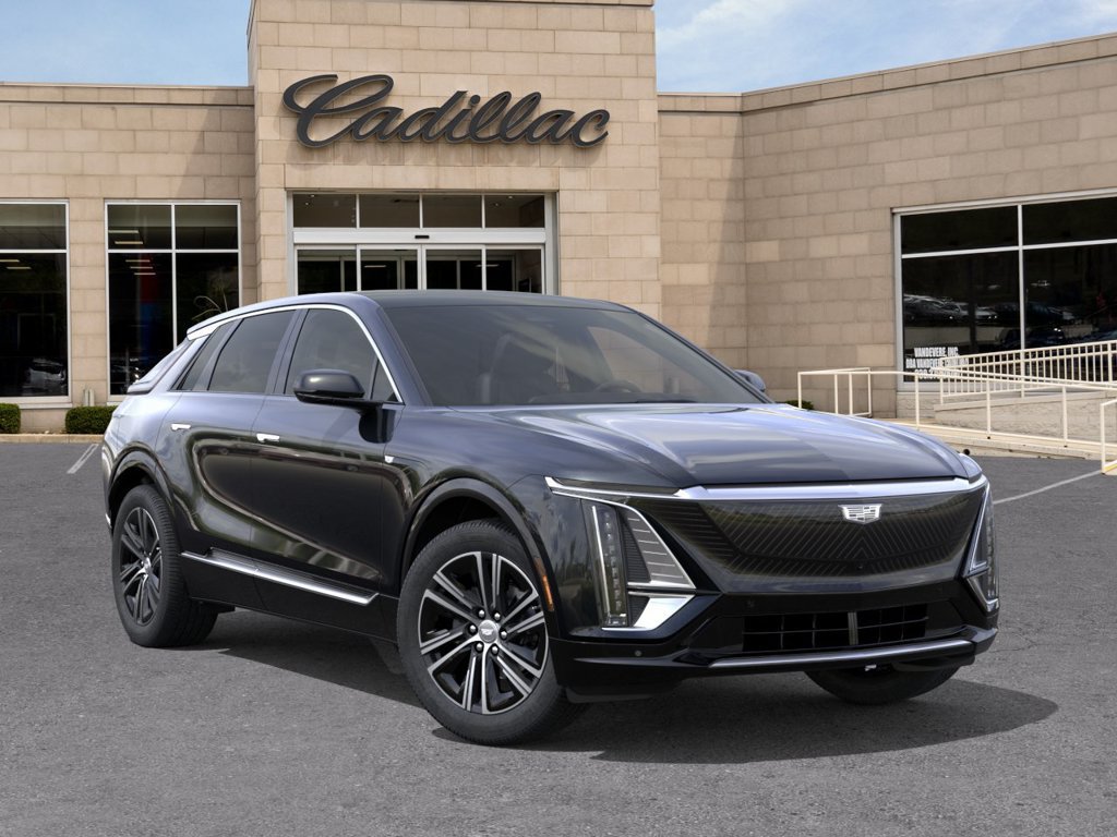 New 2027 Cadillac Lyriq Luxury w/ LPO, Floor Liner Package AWD/4WD image 9