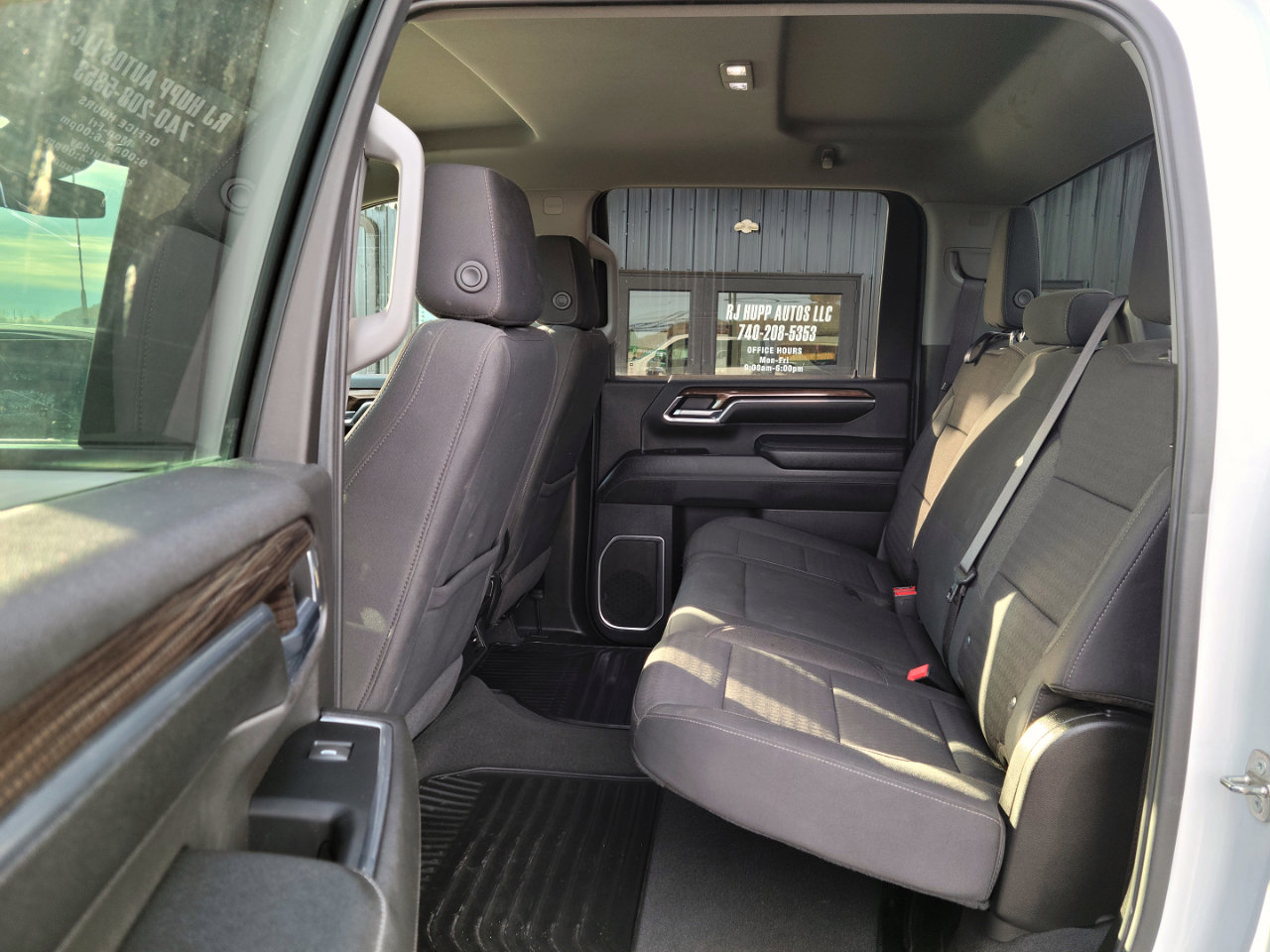 Used 2024 Chevrolet Silverado 2500 LT image 19