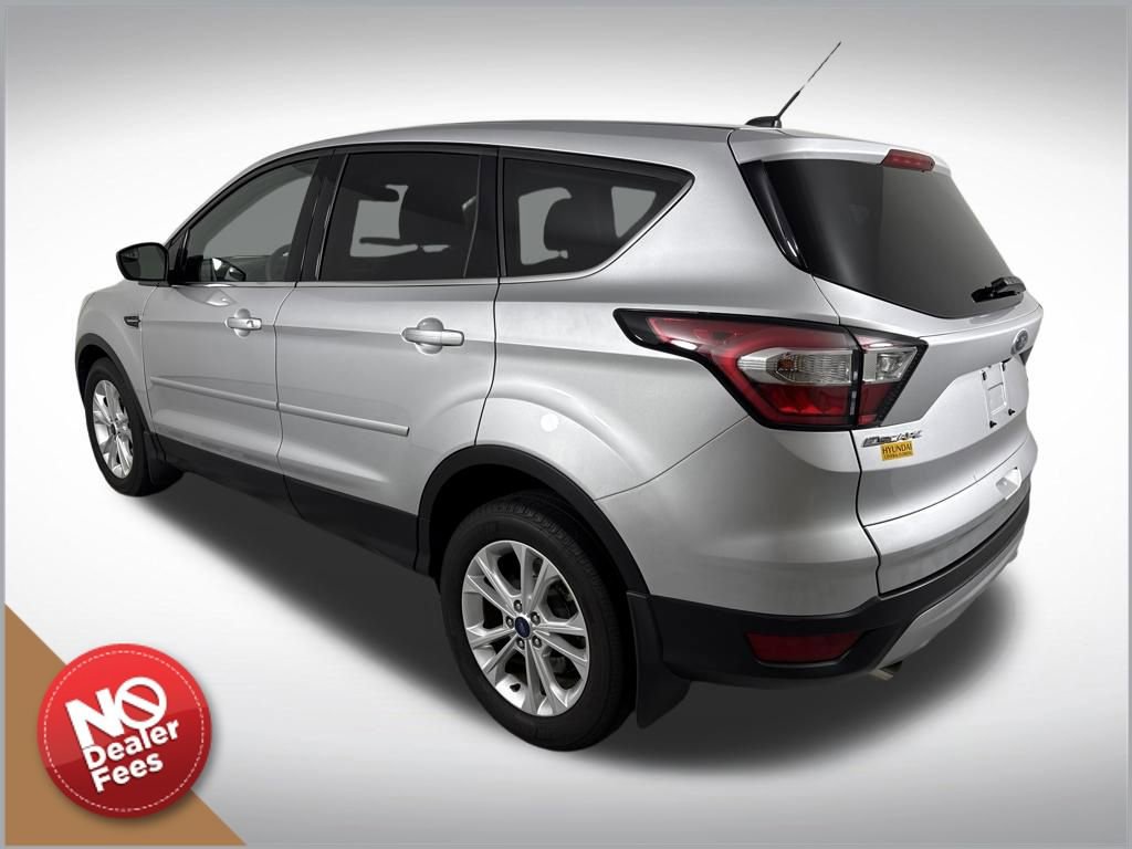 Used 2017 Ford Escape SE image 6