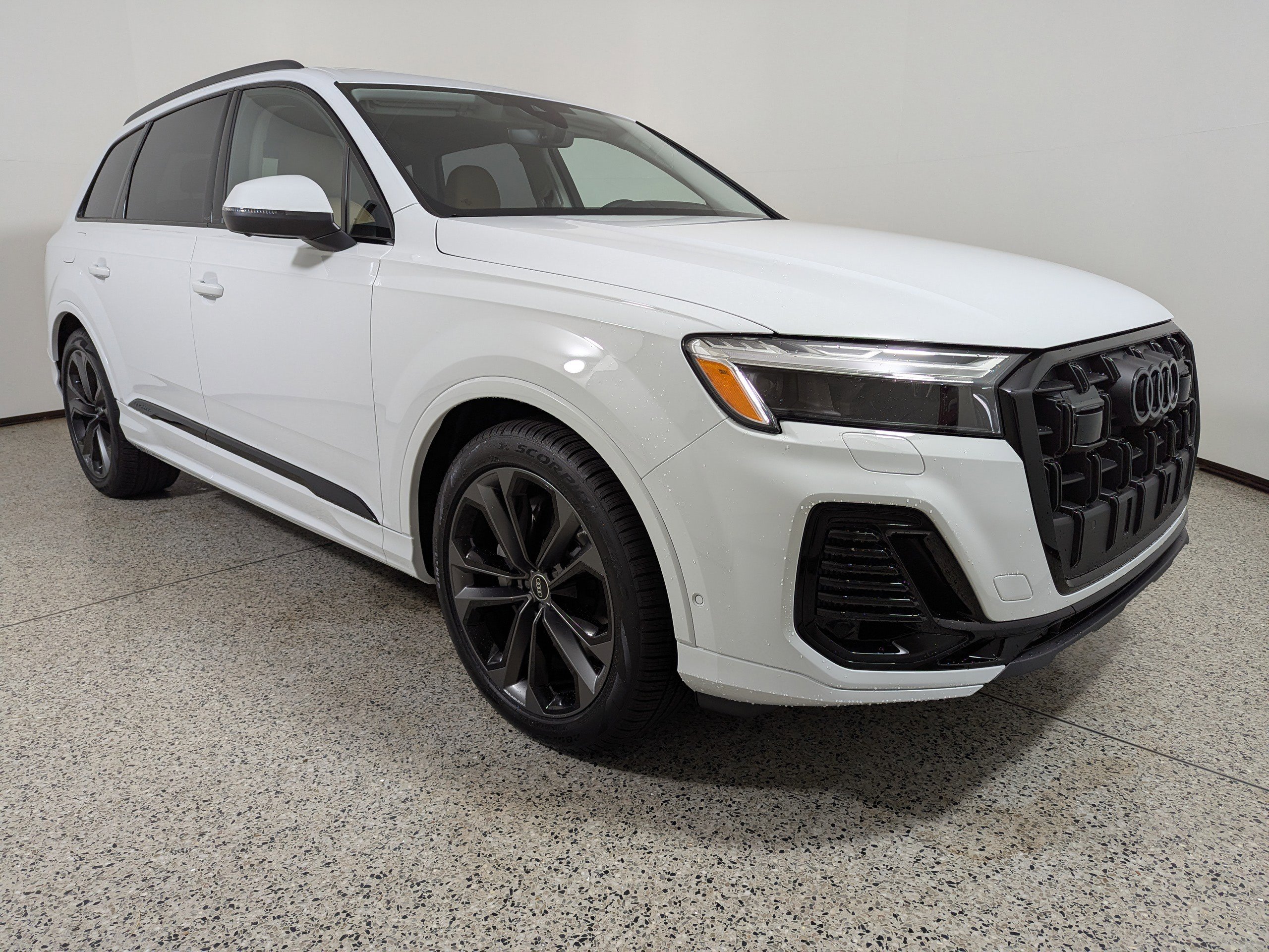 New 2026 Audi Q7 3.0T Prestige