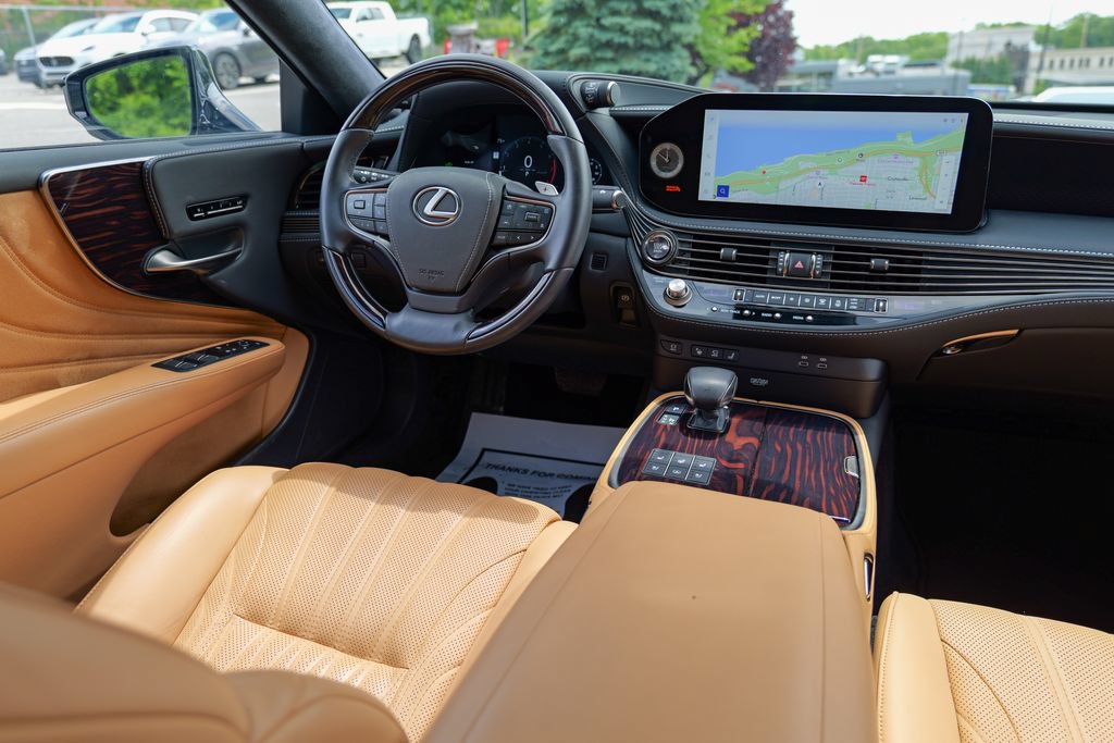Used 2024 Lexus LS 500 AWD w/ Interior Upgrade Package image 42