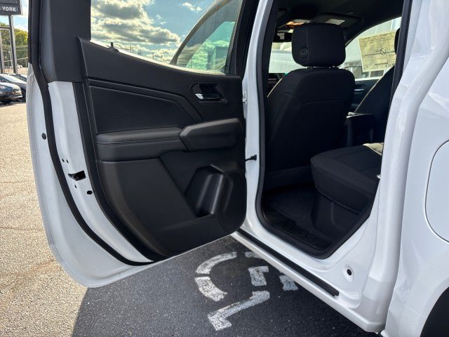 New 2026 GMC Canyon Elevation w/ Convenience Package RWD image 29