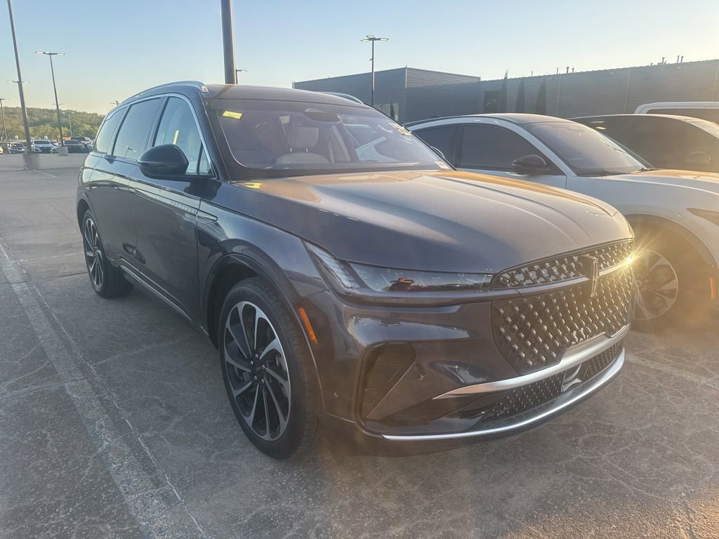 Used 2024 Lincoln Nautilus Black Label image 3