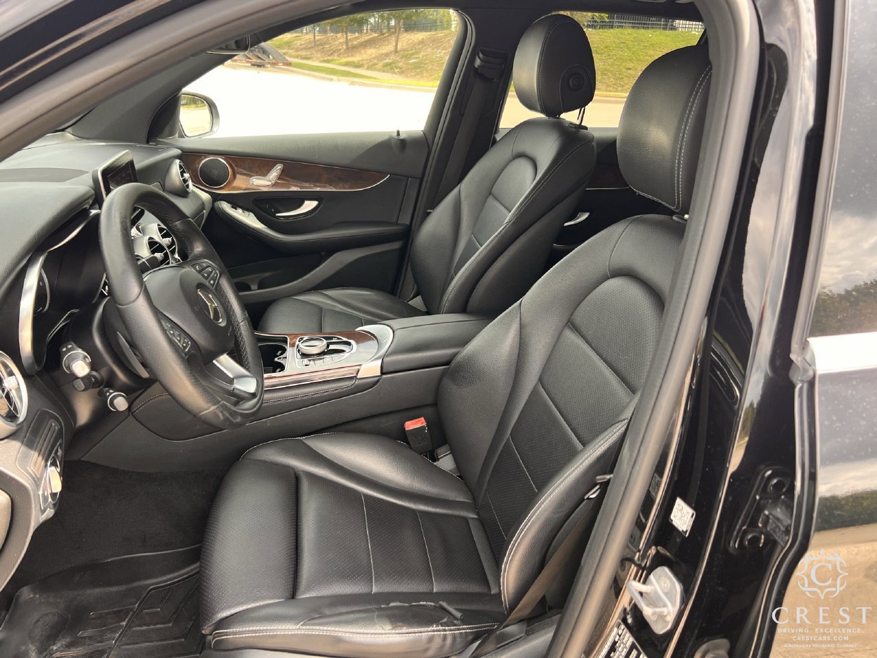 Used 2018 Mercedes-Benz GLC 300 4MATIC image 23