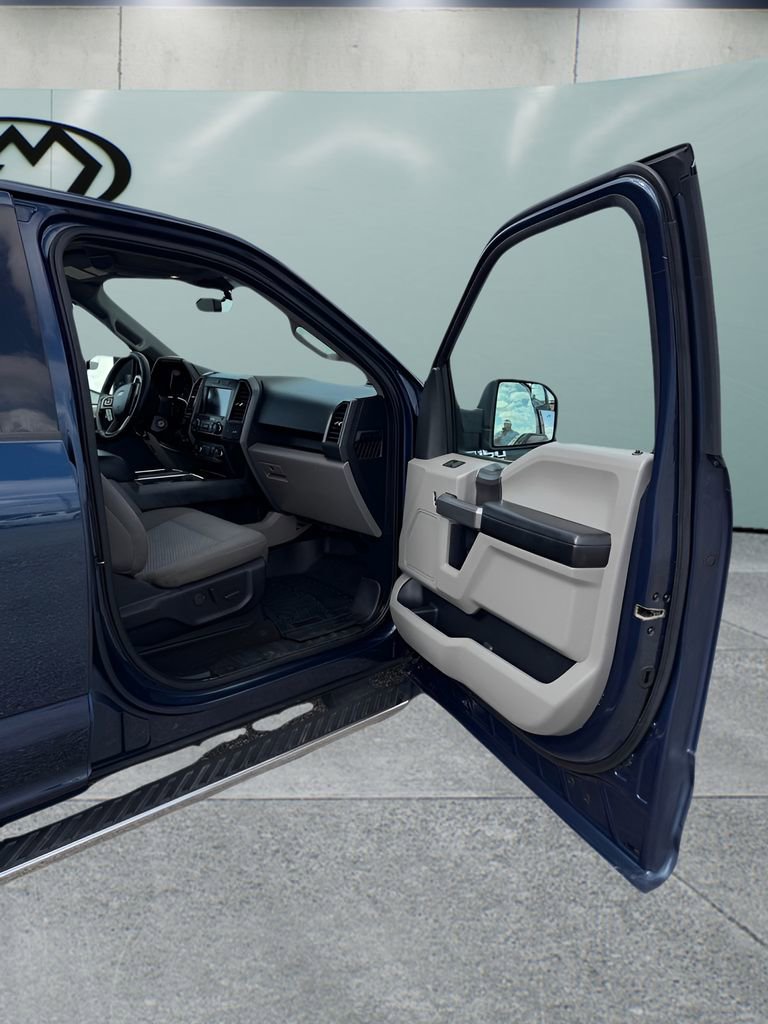 Used 2020 Ford F150 XLT w/ Equipment Group 302A Luxury AWD/4WD image 14